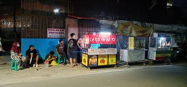 TAKOYAKI OISHII TAKO KULINER KAMPUNG KANDANG, JAGAKARSA