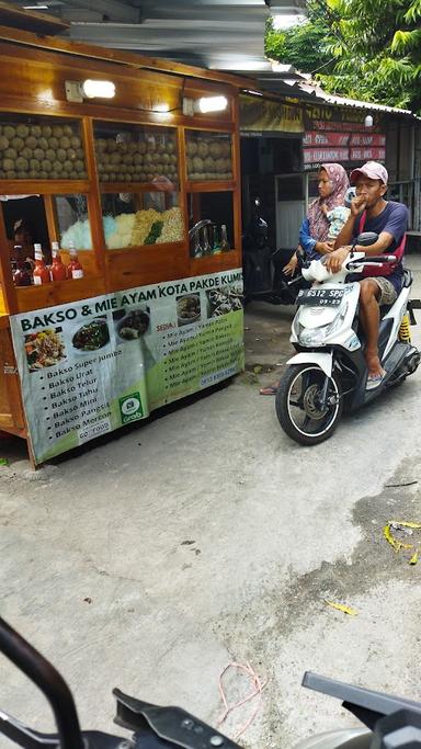 BAKSO MIE AYAM KOTA PAKDE KUMIS