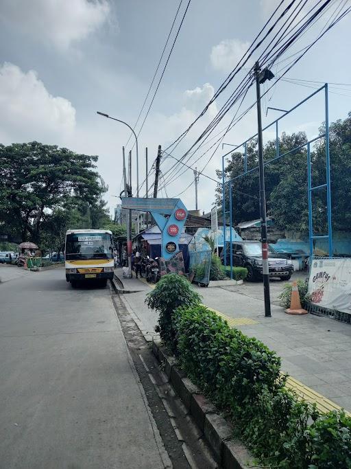 KARAPITA ESA WAYA RESTO MANADO