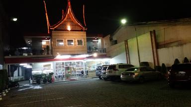 RESTORAN PADANG SEDERHANA CIRACAS