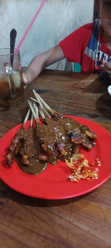 WARUNG SATE & TONGSENG PAK MUL CONDET