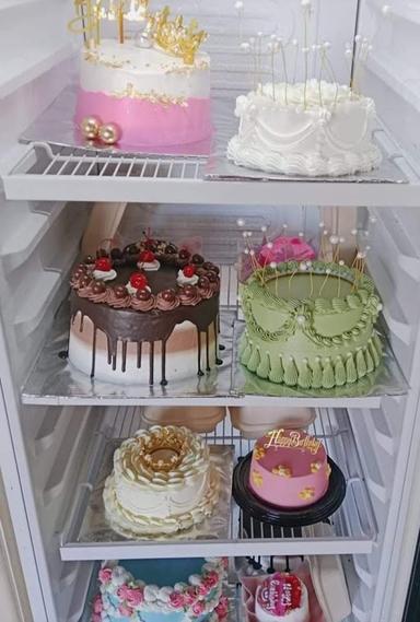 ALEA CAKES KRONJO