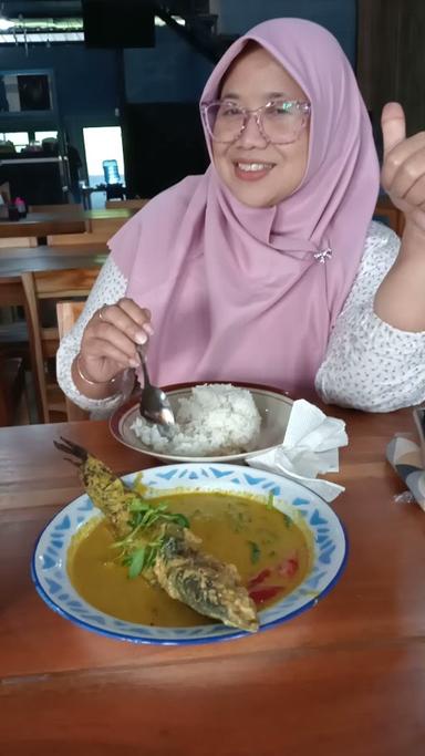 WARUNG LELE BAKAR HJ MAR