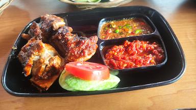 AYAM BAKAR AMMAR BUMI INDAH