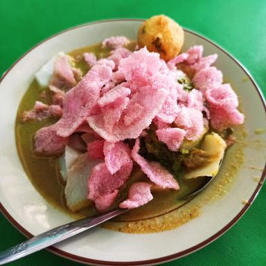 BATANG ANAI SOTO & KETUPAT PADANG