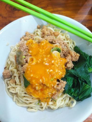 MIE AYAM BANYUMAS 1 CABANG KELAPA DUA