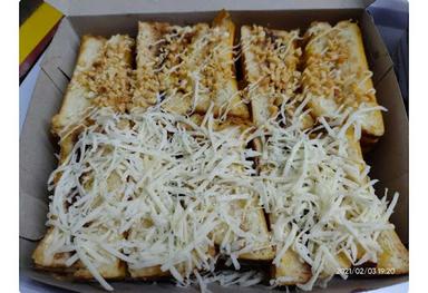 ROTI BAKAR KUKUS MANIS MANJA OUTLET PERUM WALET