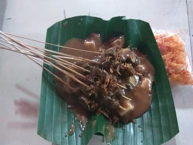 SATE PADANG PARIAMAN SAKATO KUTABUMI