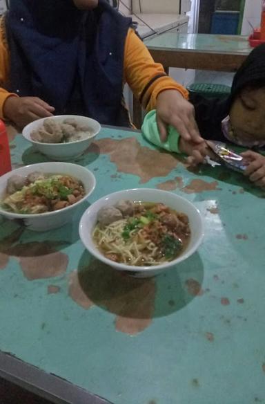 SAUNG BAKSO MAS GONDRONG