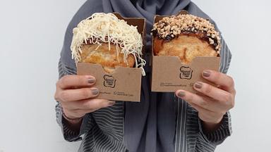 SECRET TOAST PASAR KEMIS