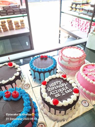 TOKO KUE DAN BOLU ELYTA CAKE PASAWAHAN PURWAKARTA