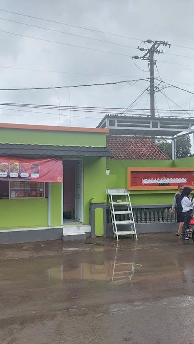 WARUNG SEBLAK TETEH ENDAH