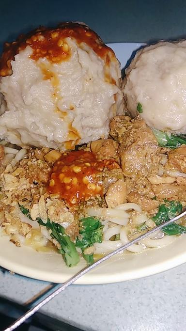 MIE BASO MANTUL