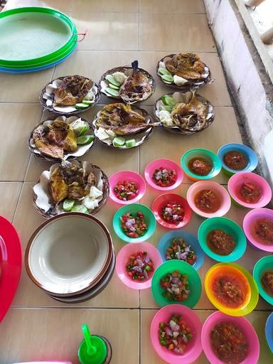 WARUNG IKAN BAKAR TALITHA