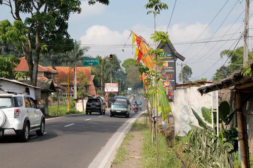 RM. AYAM GORENG SARI BANDUNG