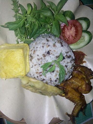 WARUNG NASI TUTUG ONCOM