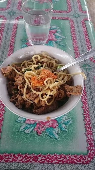 MIE AYAM SIMANALAGI