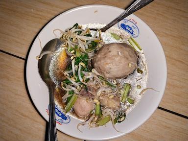 WARUNG MAKAN, BASO RINEH