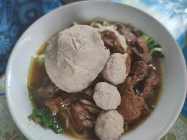 WARUNG MAKAN, BASO RINEH