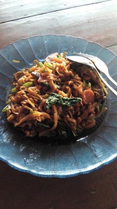 BAKMI JOWO GUNUNG KEMUKUS