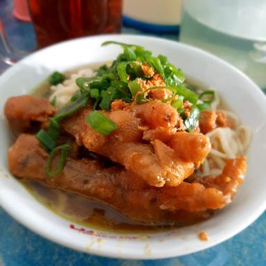 MIE AYAM TENDA BIRU