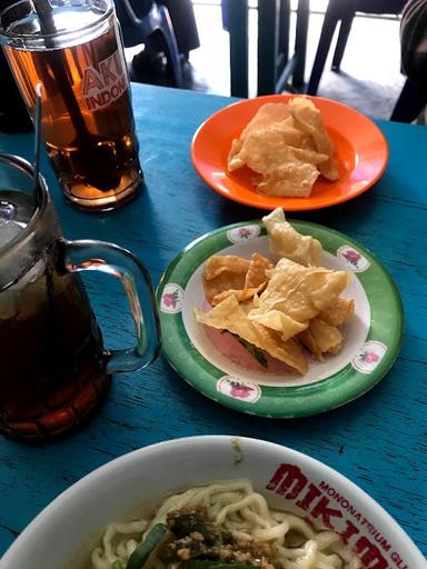 MIE AYAM TENDA BIRU