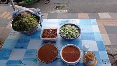 SEGO PECEL PINCUK MADIUN (MBAK RITA)