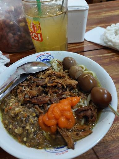 BAKSO & MIE AYAM BAKAR PUTRA PAK TUMIN