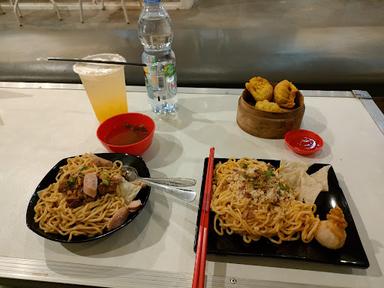 MIE JUDES PATI