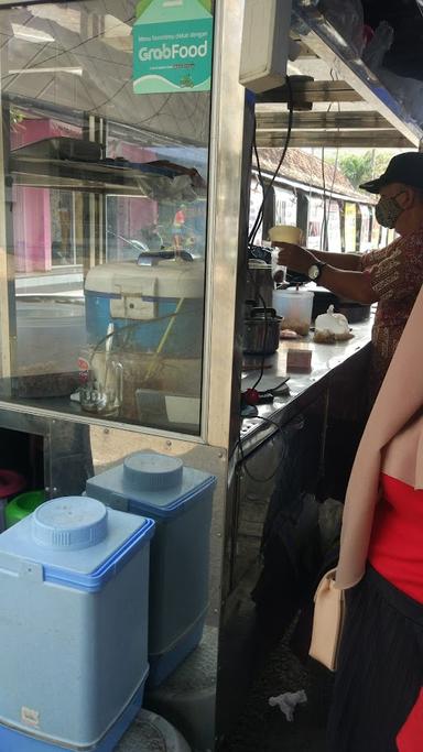 NASI UDUK BUBUR AYAM MBAK UMI