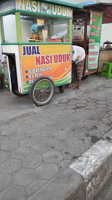 NASI UDUK TEH OMI