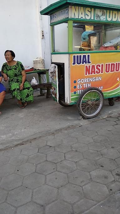 NASI UDUK TEH OMI