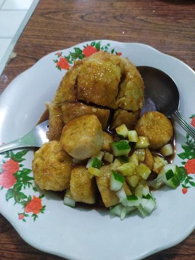 PEMPEK PALEMBANG AYUK IDA