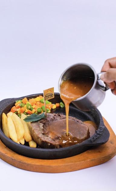 ROES STEAK AND RESTO