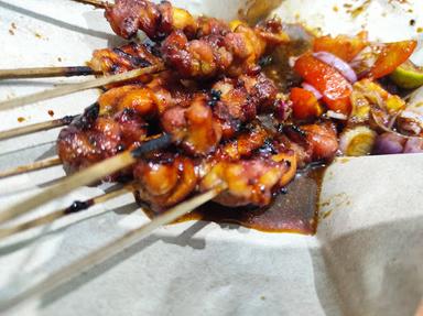 SATE KELINCI & SATE AYAM BU NIS