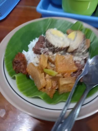 SOTO DAN GUDEG PAK ANDIK