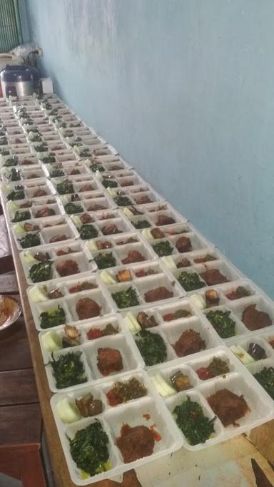 WARUNG MAKAN AMPERA MASAKAN PADANG