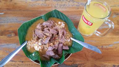 WARUNG NASI GANDUL KASMARAN PAK MUTIMAN