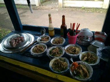 BAKSO DAN MIE AYAM PAK JASMIN