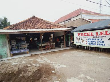 PECEL LELE UJANG AL PANTURI