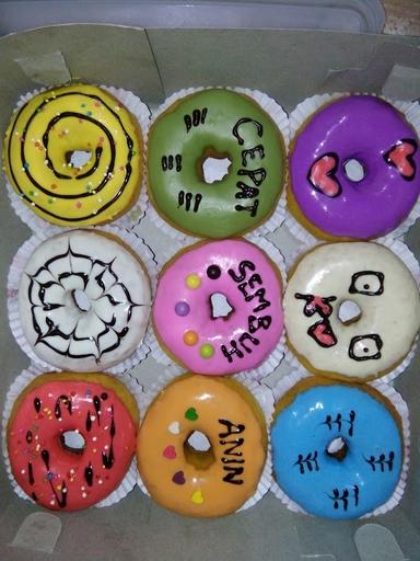 WALOH DONUTS