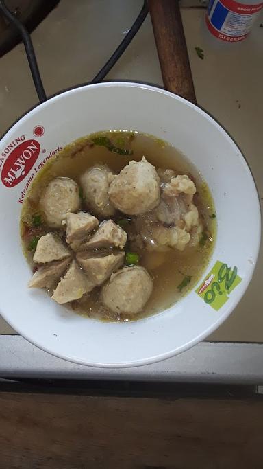 WARUNG MIE AYAM BAKSO RENATA WONOGIRI