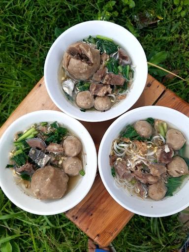 TERAS BAKSO GAJAH MUNGKUR