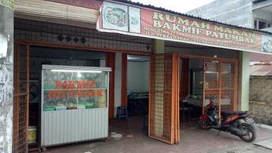 RUMAH MAKAN BAK MIE PATUMBAK