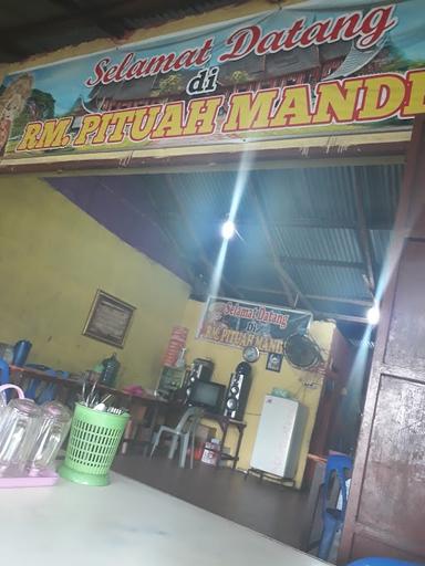 RUMAH MAKAN PITUAH MANDEH