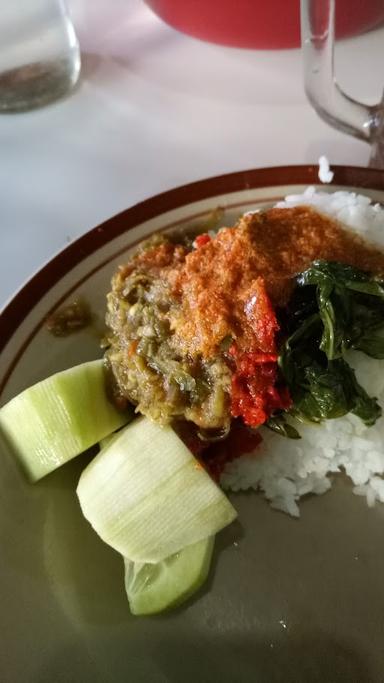 WARUNG NASI JAY