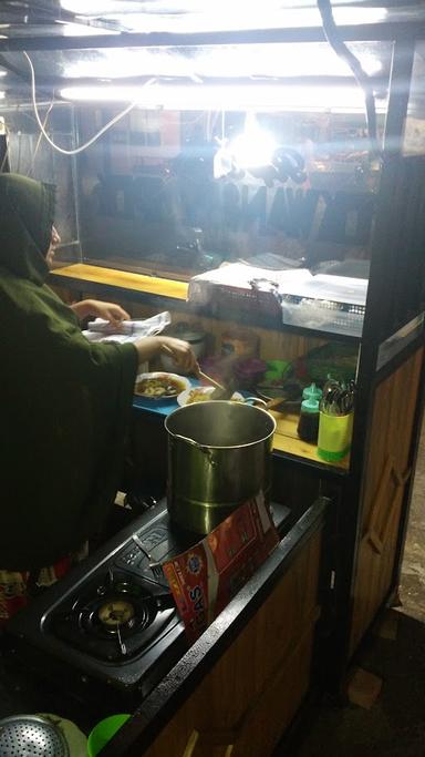 KEDAI RAJO ANGEK TEKWAN & PEMPEK