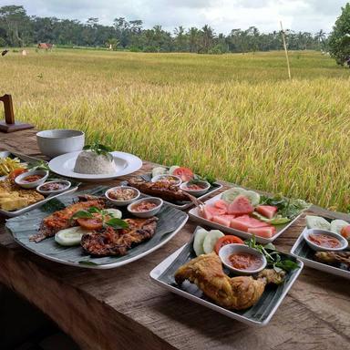 WARUNG MEME SPESIAL IKAN BAKAR TINGKAG