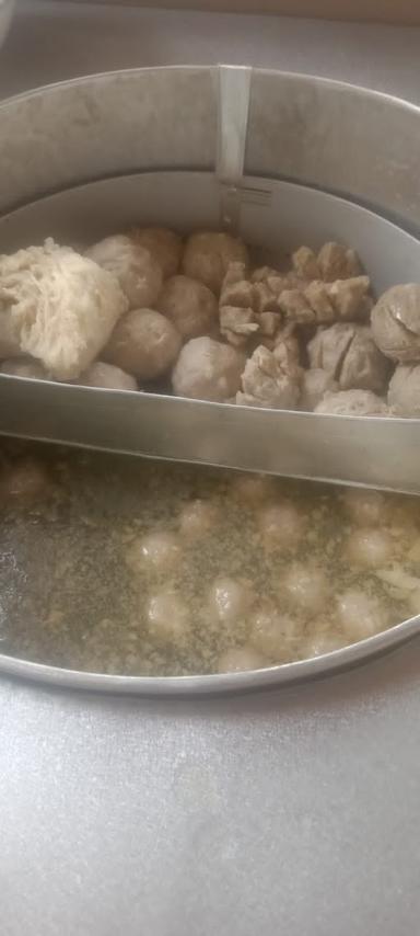 BAKSO MBAK MENICK WONOGIRI