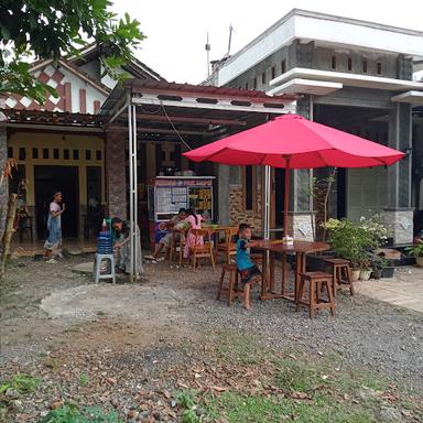 KEDAI PAK KEPO